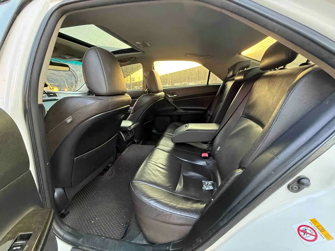 Toyota Reiz 2013 2.5V Elite Edition фото 8