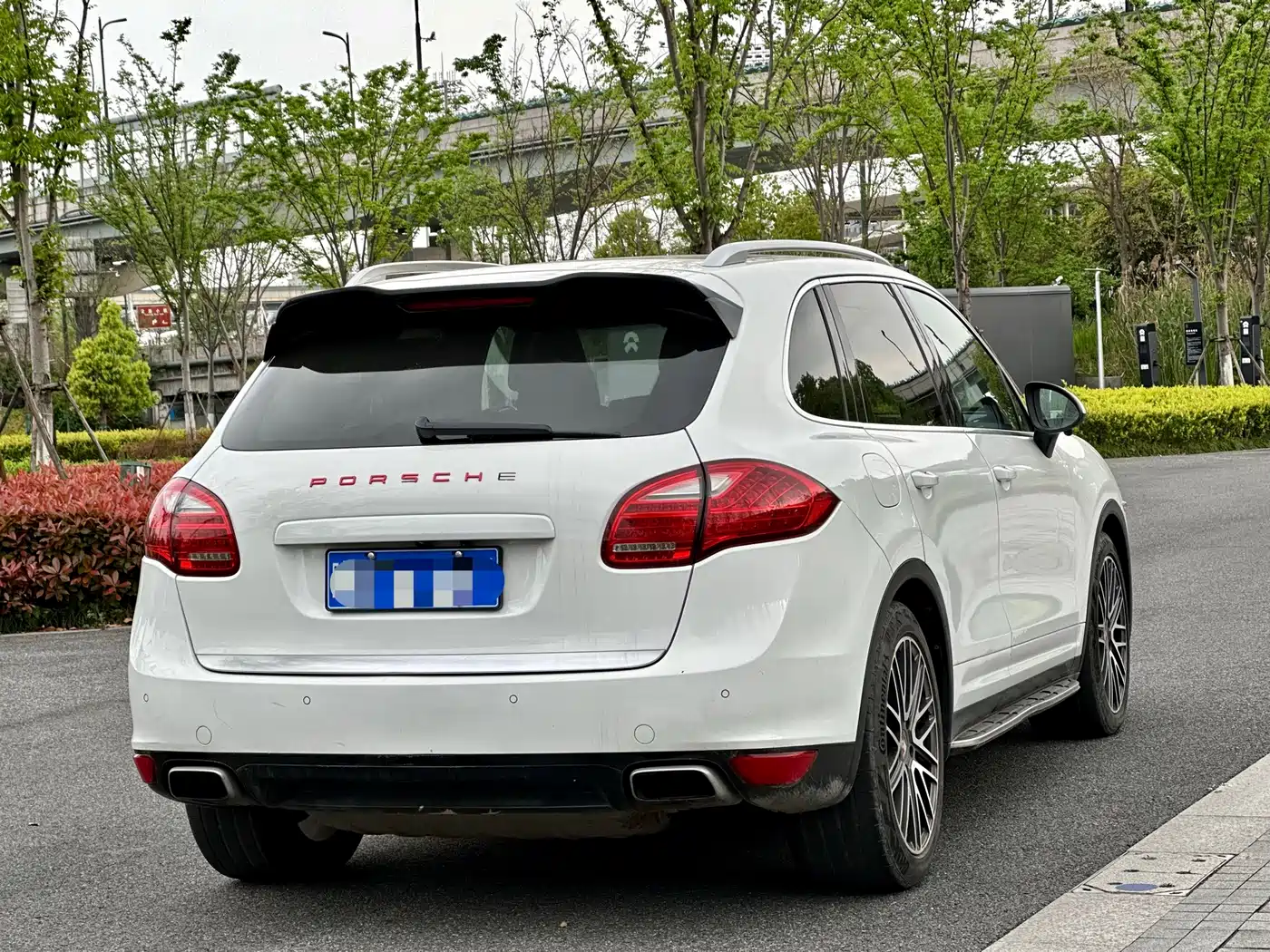 Porsche Cayenne 2011 Cayenne 3.0T фото 6