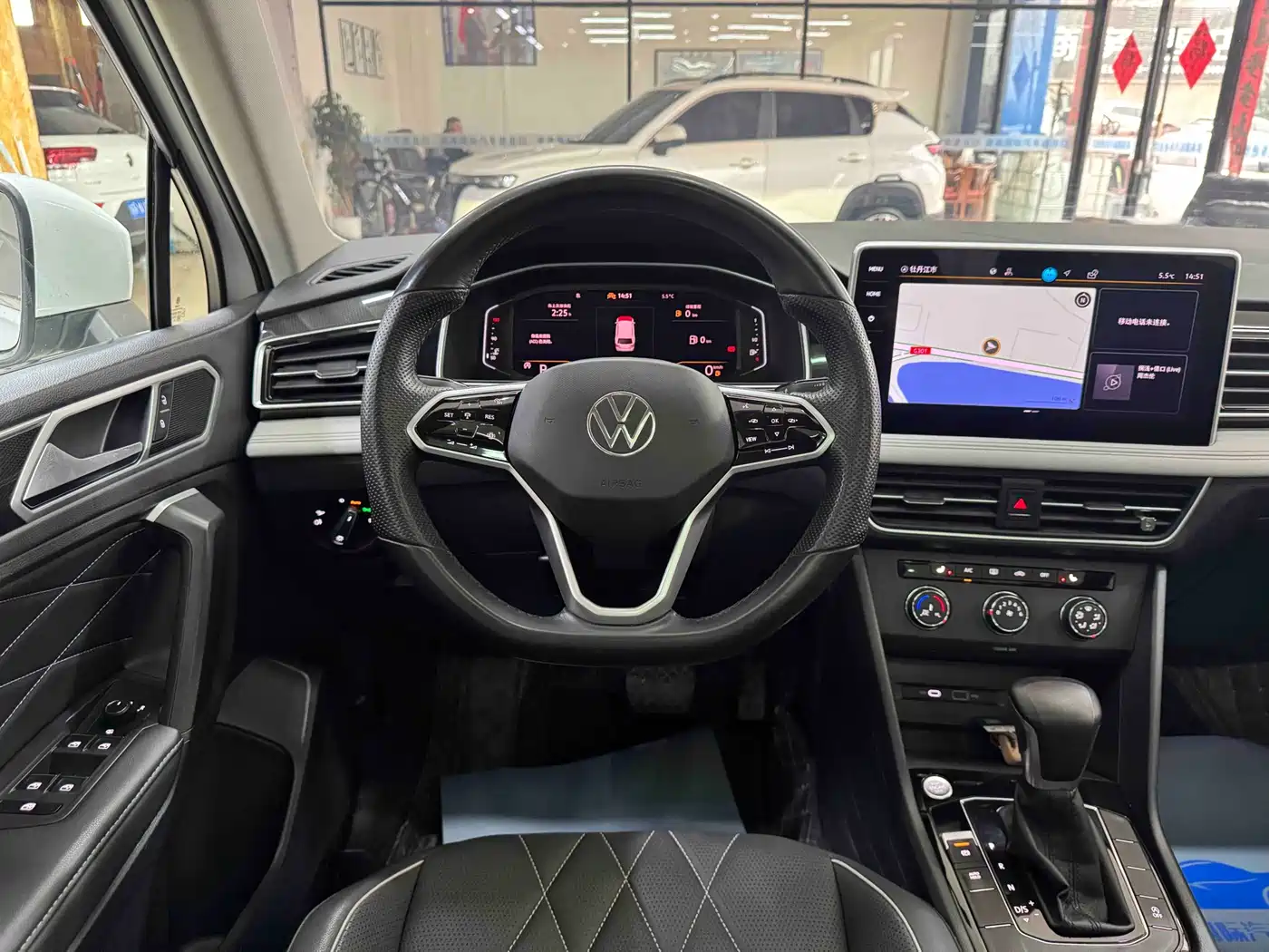 Volkswagen Tiguan L 2023 280TSI 2WD Trend Limited Edition фото 16