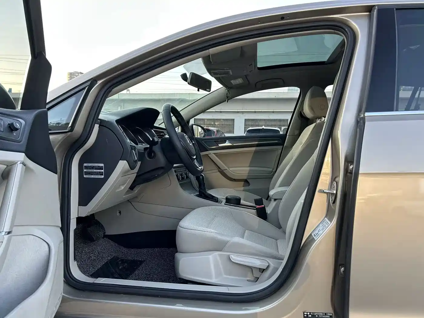 Volkswagen Golf 2015 1.4TSI Automatic Comfort фото 4
