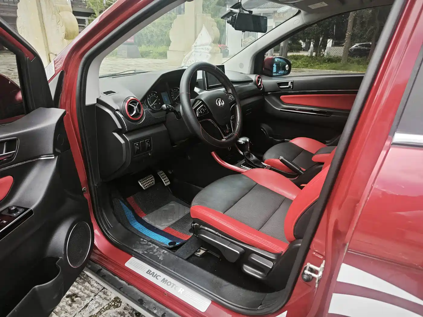 BAIC Senova X25 2016 2015 1.5L Automatic Luxury