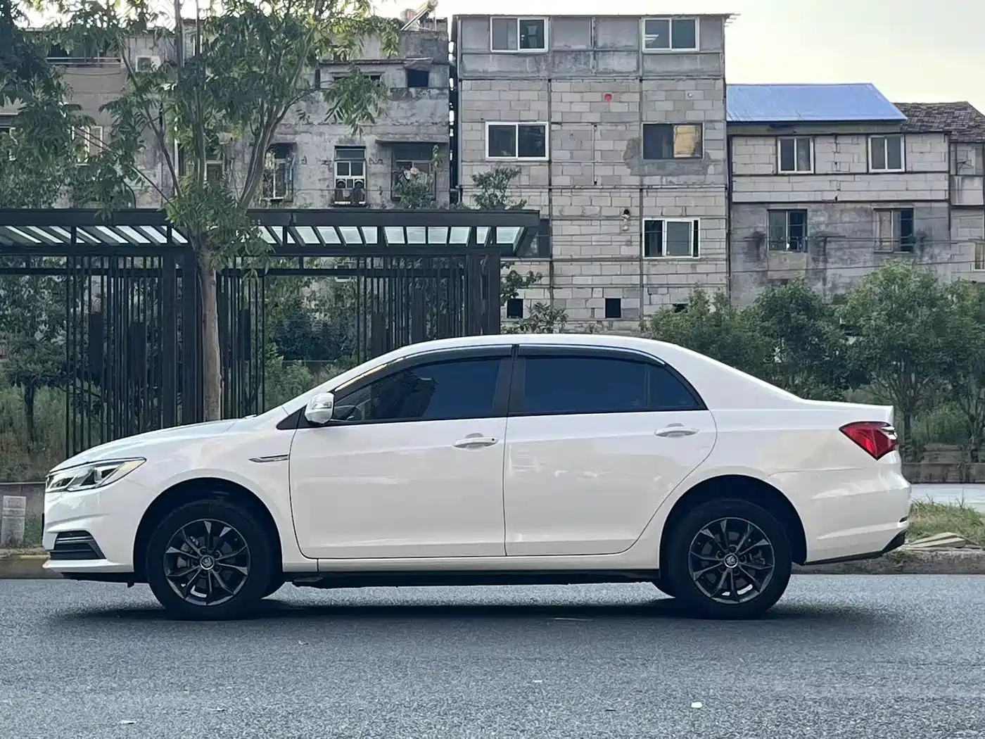 BYD Qin New Energy 2022 2021 Standard Edition