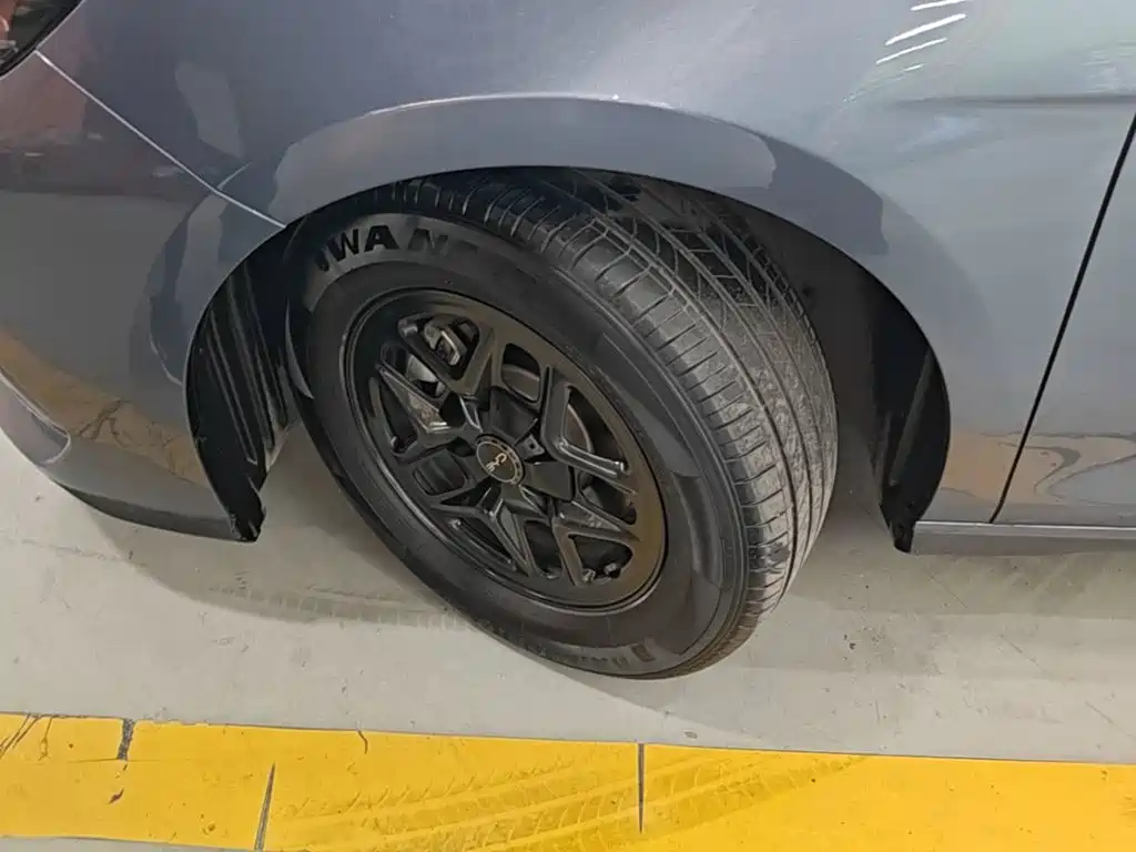 Фото 23 - BYD Seal 05