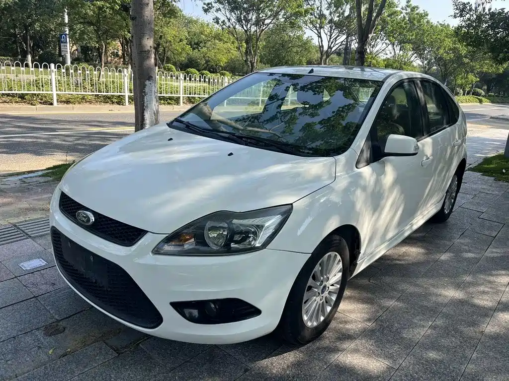 Photo 1 - Ford Focus