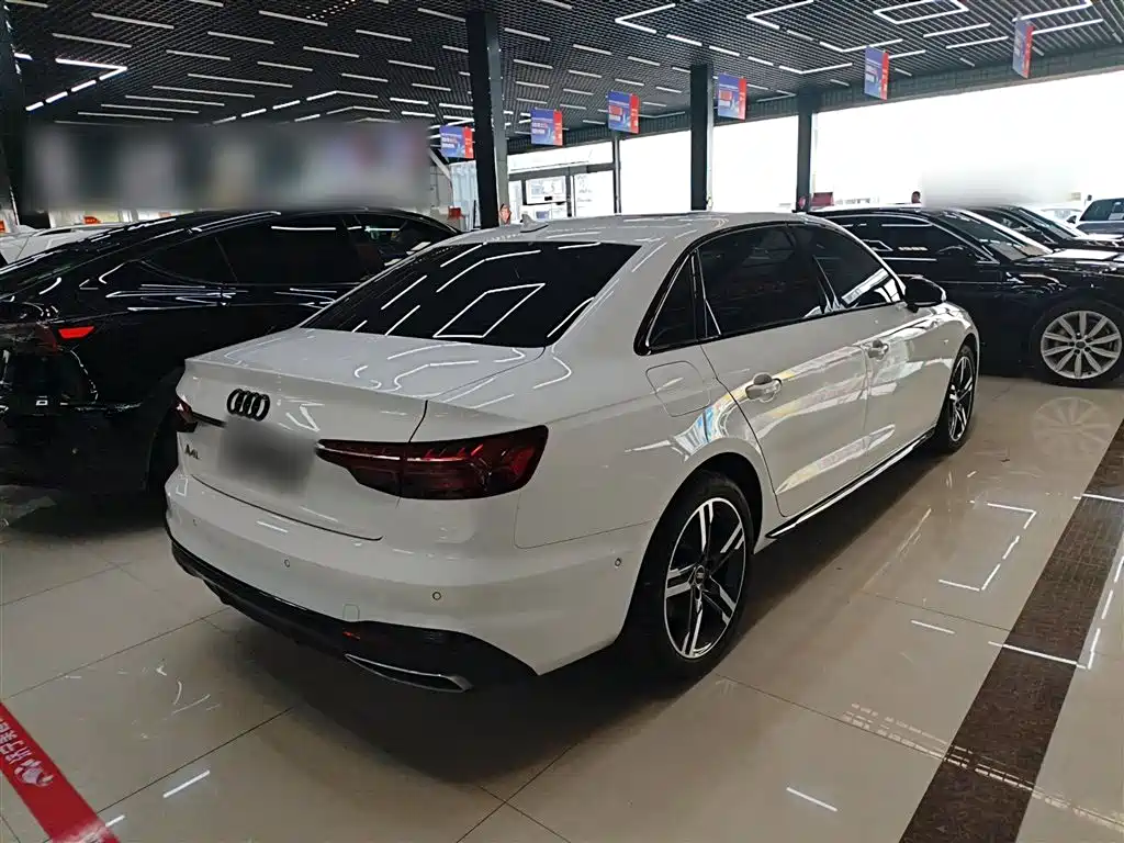 Audi A4L 2022 40 TFSI Luxury Dynamic фото 7