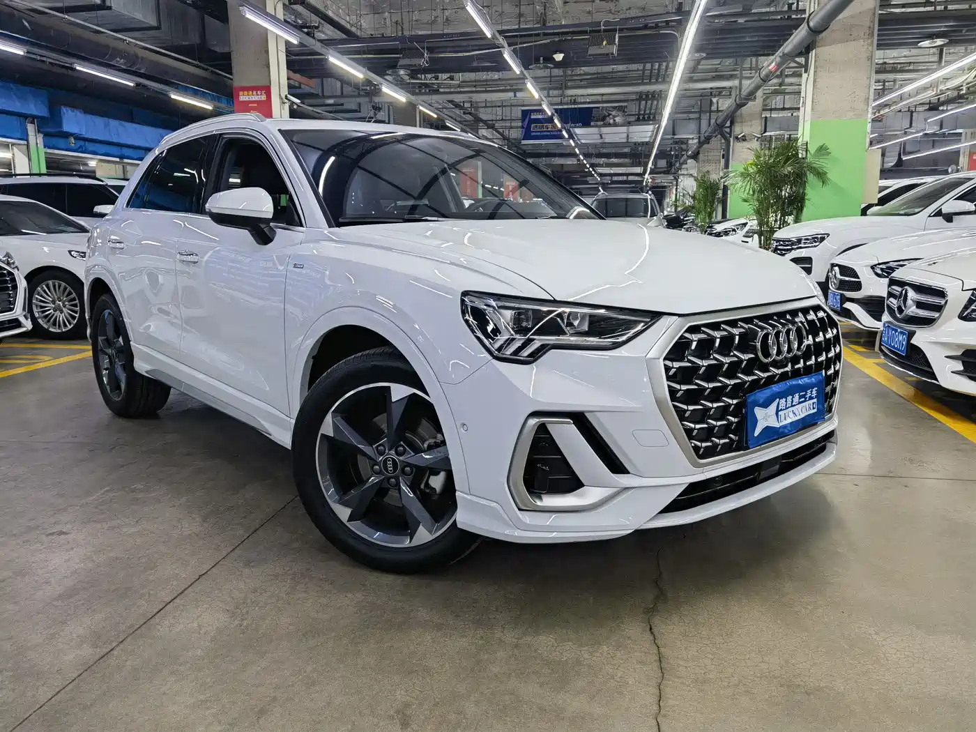 Audi Q3 2024 35 TFSI Fashion Sport фото 3