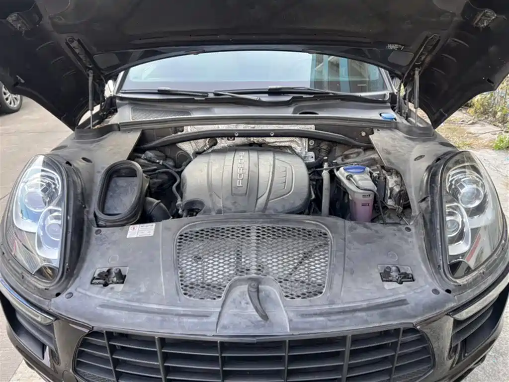 Porsche Macan 2017 Macan 2.0T фото 19