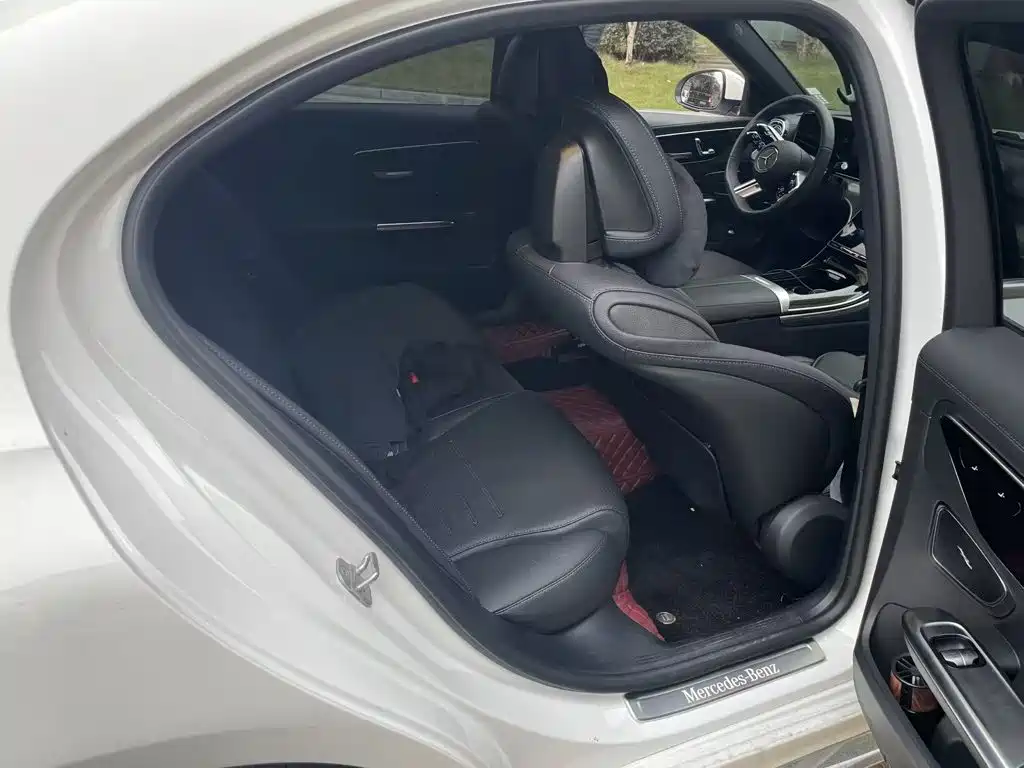 Фото 8 - Mercedes-Benz C-Class