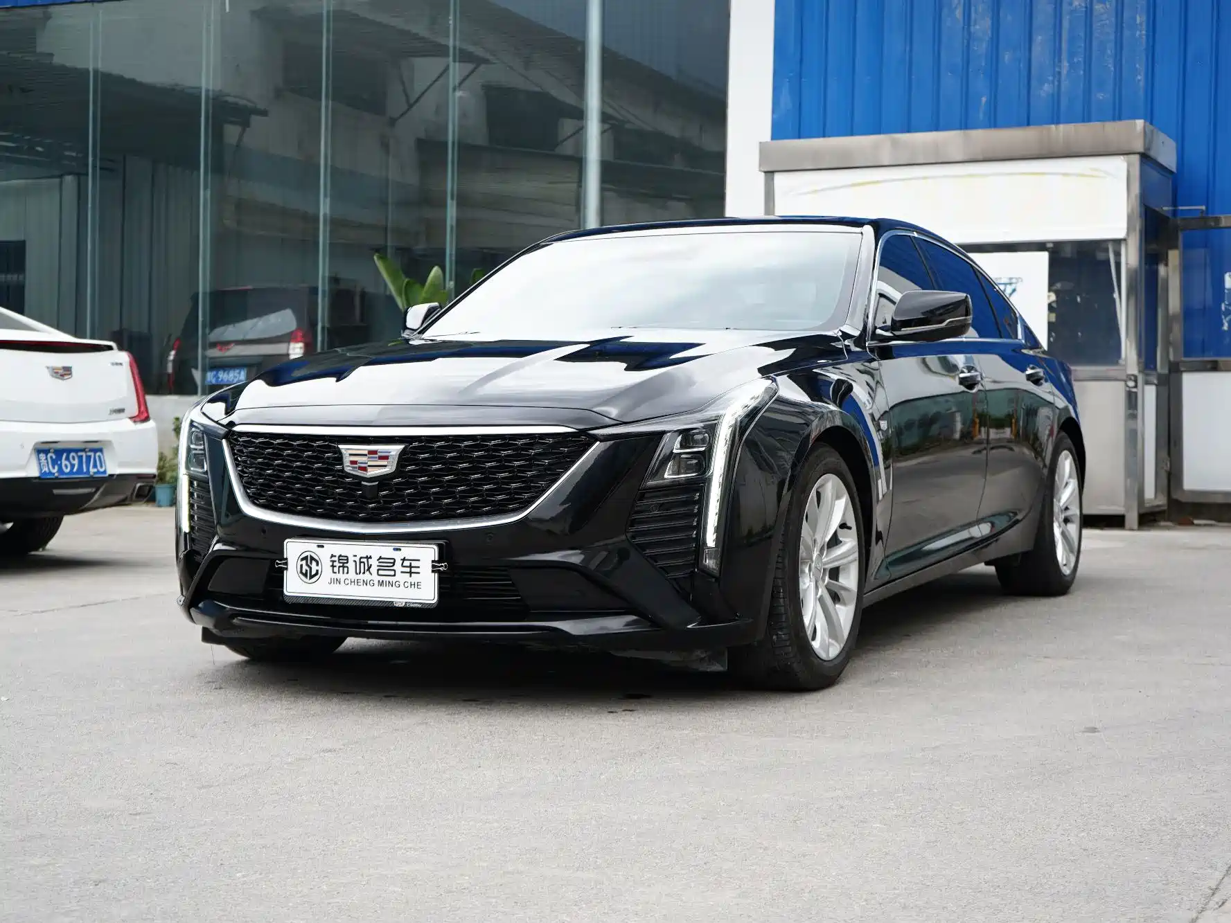 Фото 1 - Cadillac CT5