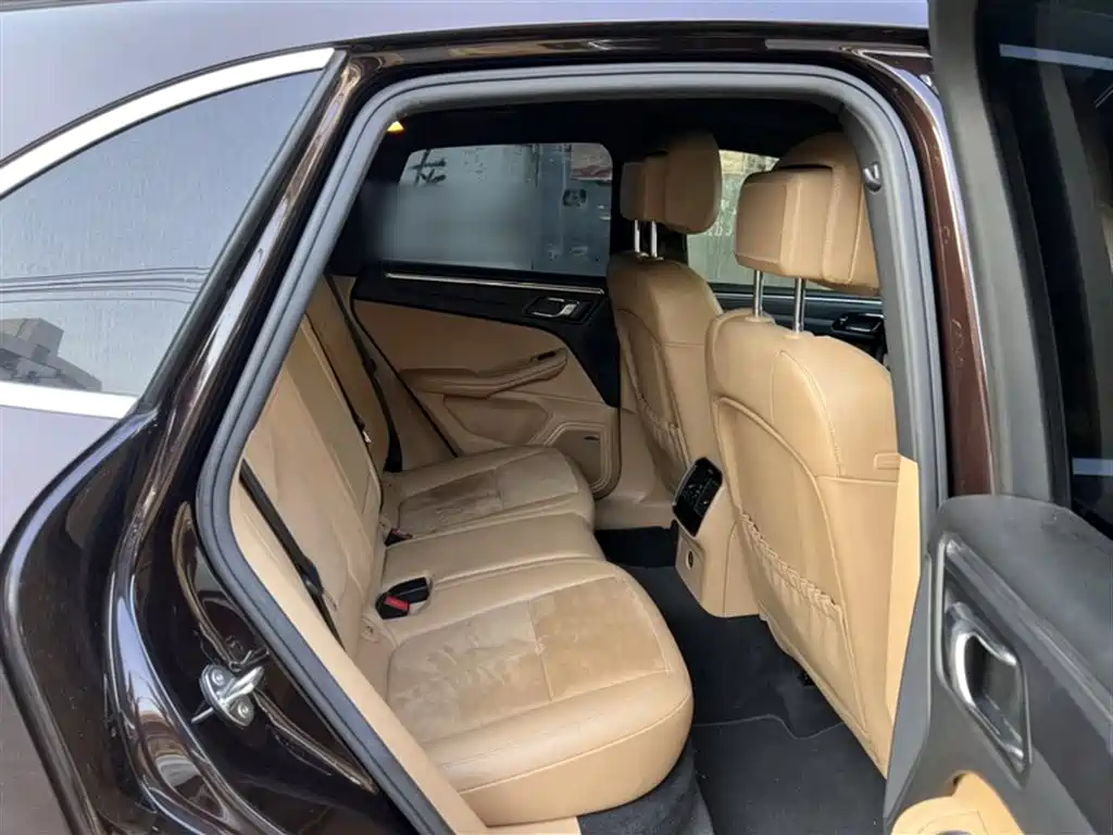 Porsche Macan 2017 Macan 2.0T фото 20