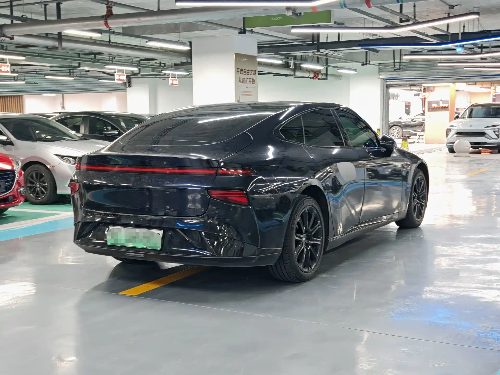 Фото 6 - XPeng P7