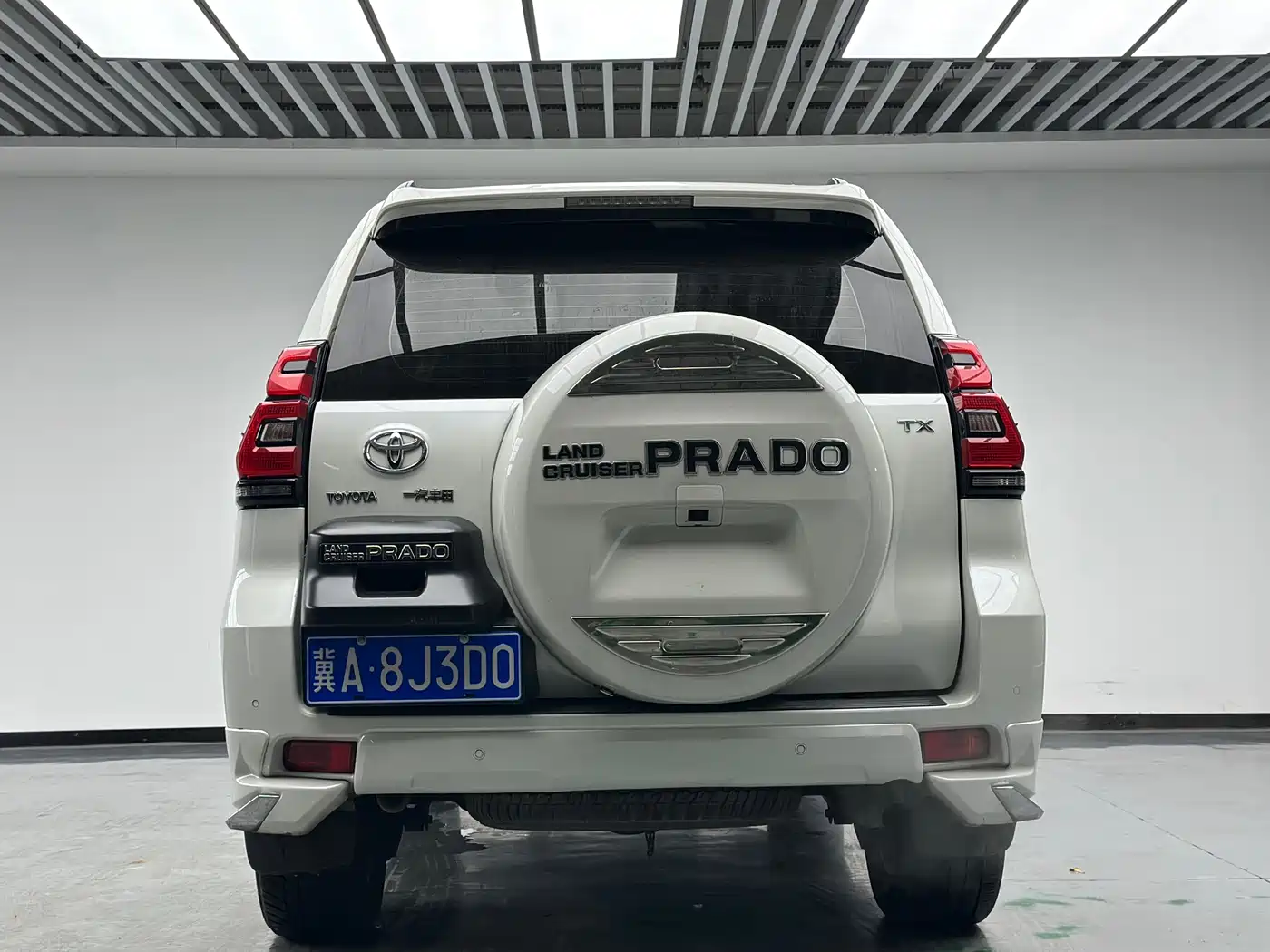 Toyota Prado 2018 3.5L Automatic TX-L NAVI Rear-mounted Spare Tire фото 13