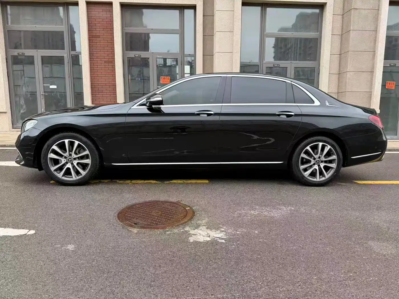 Mercedes-Benz E-Class 2019 E 200 L фото 4