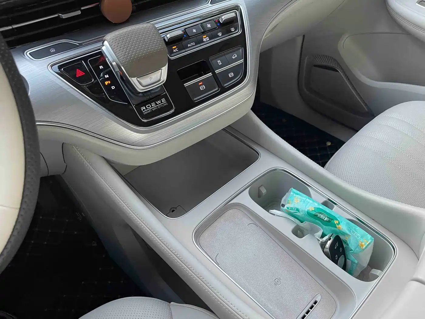 Roewe iMAX8 EV 2025 2025 1.5T DMH Land Luxury Edition