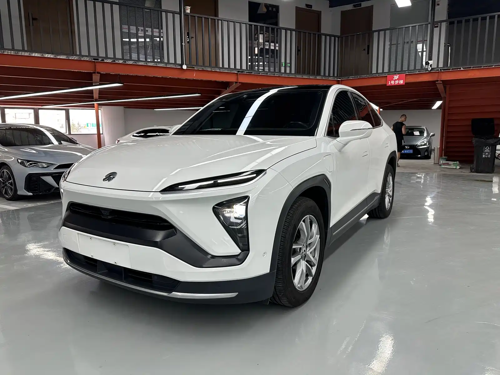 Photo 1 - NIO EC6