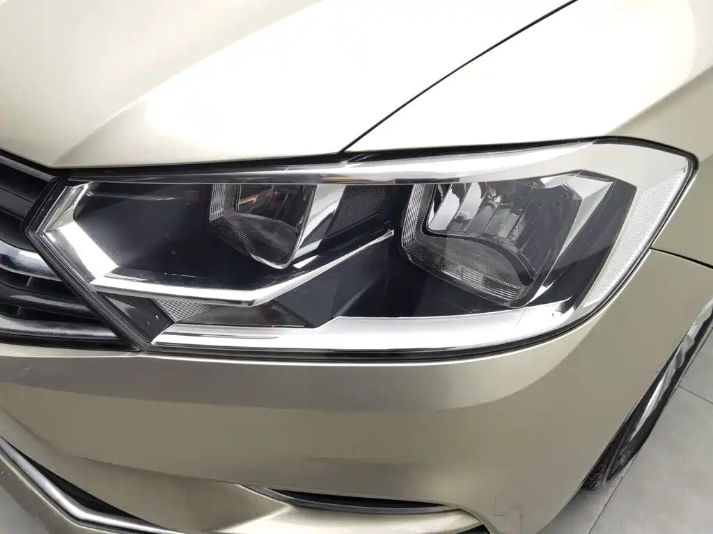 صورة 7 - Volkswagen Bora