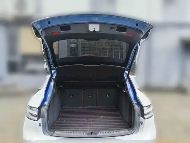 Porsche Macan 2016 Macan 2.0T — фото 5