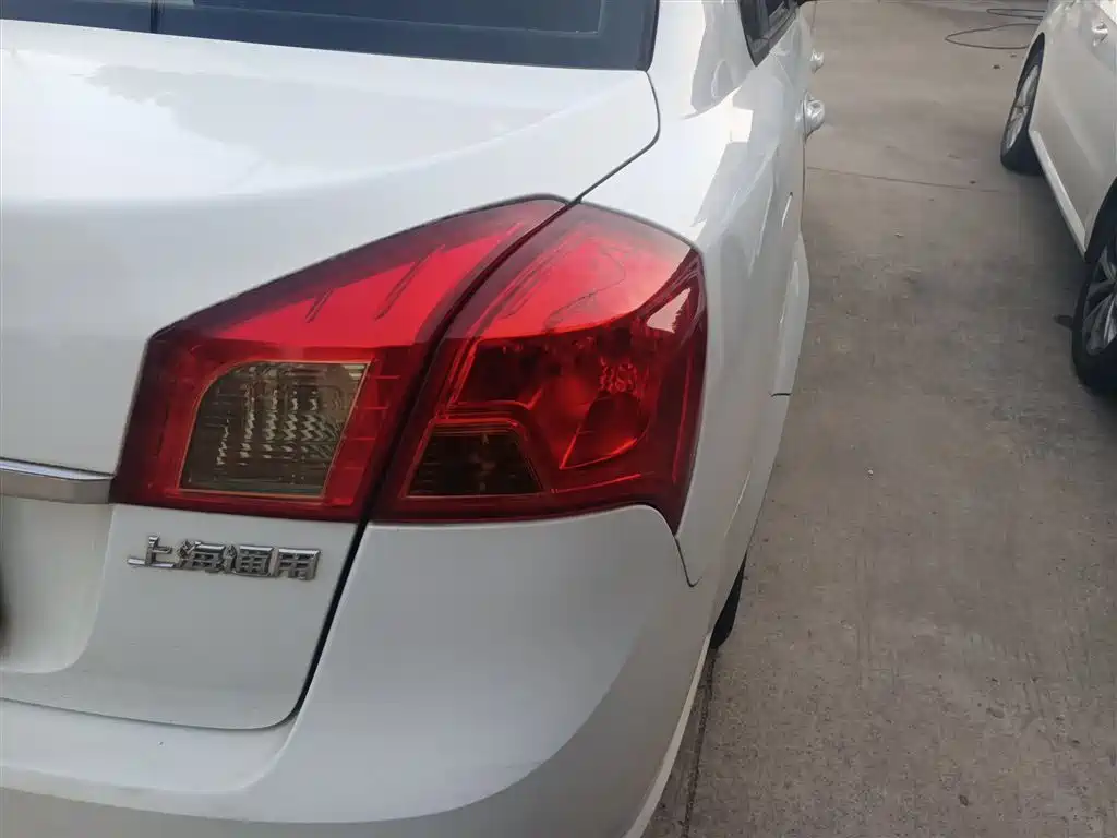 Buick Excelle 2015 1.5L Automatic Classic фото 8