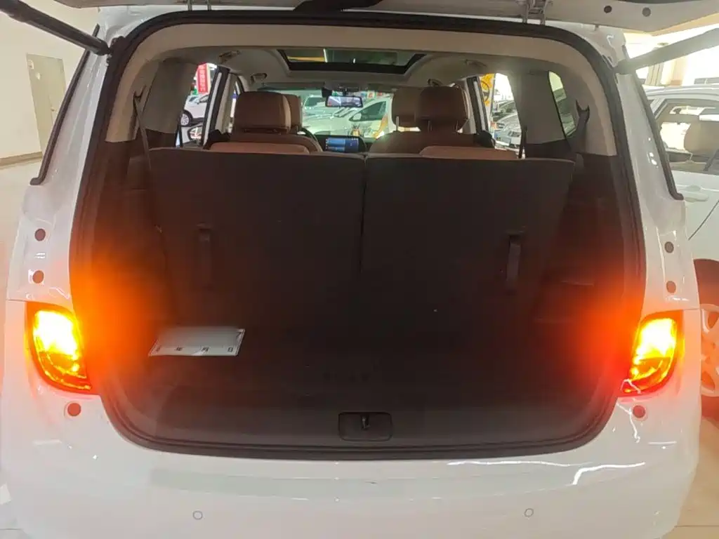 Buick GL6 2023 2021 323T Mild Hybrid Connected Luxury