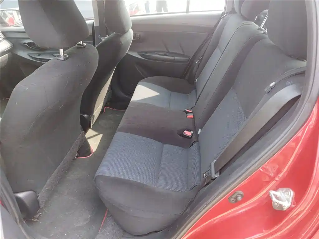 Toyota YARiS L Zhi Xuan 2014 1.3E Automatic Charming Edition фото 17