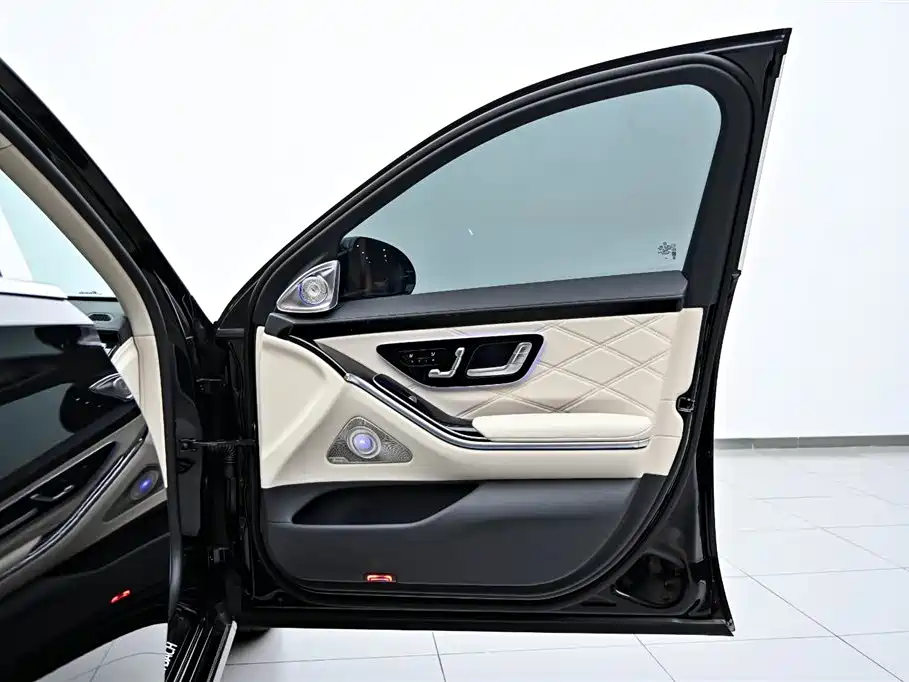 Mercedes-Benz Maybach S-Class 2026 S 480 4MATIC фото 15