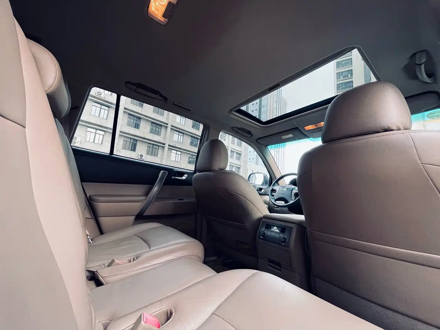 Toyota Highlander 2010 2009 3.5L 4WD 7-seater Luxury Edition