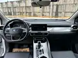 Фото 8 - Geely Coolray
