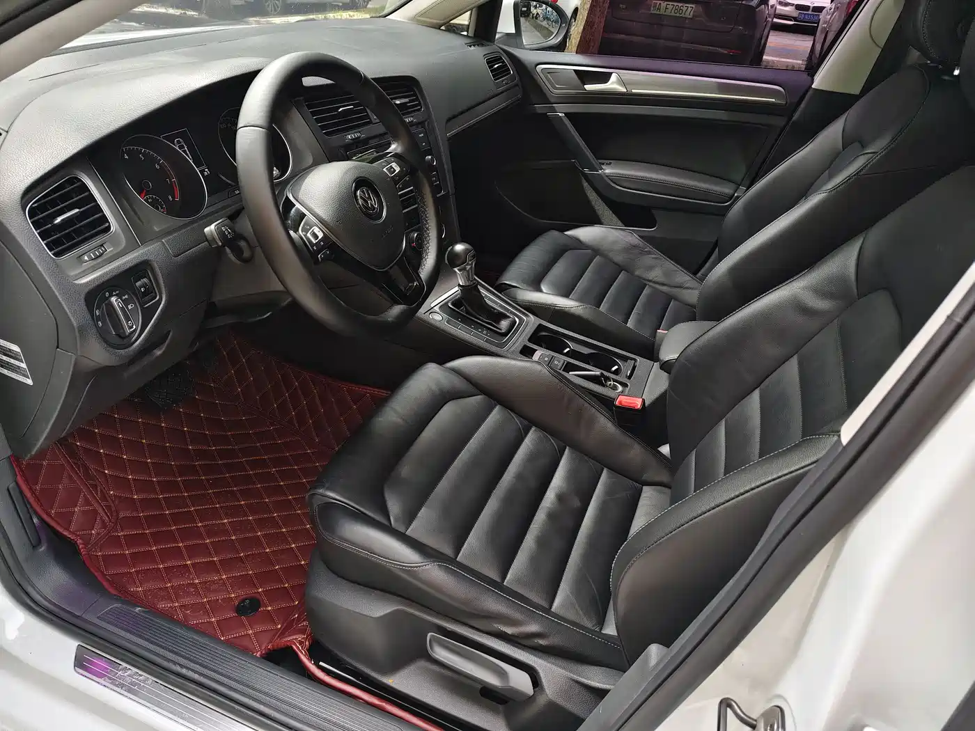 Фото 9 - Volkswagen Golf