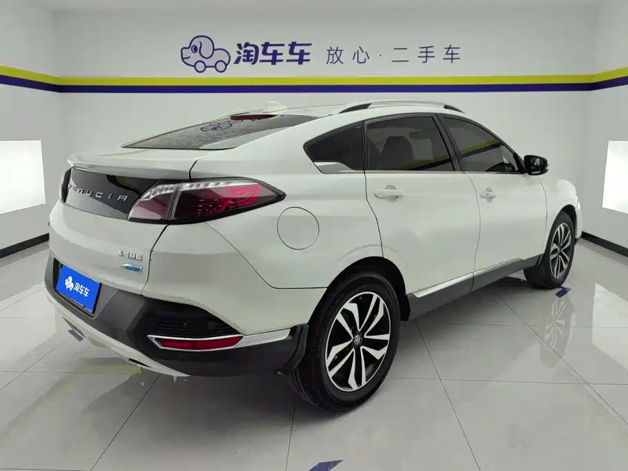 Venucia T90 2018 2018 2.0L CVT Smart Connection Intelligent Edition China V