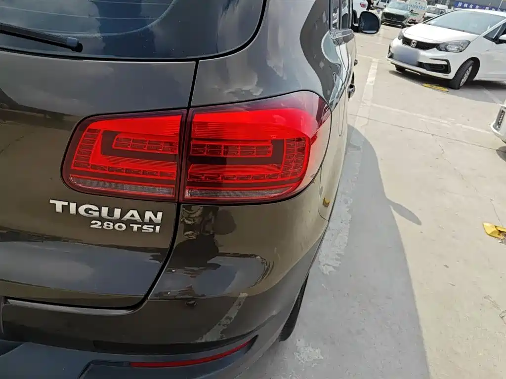 Volkswagen Tiguan 2016 280TSI Automatic 2WD Silk Road Fashion Edition фото 24
