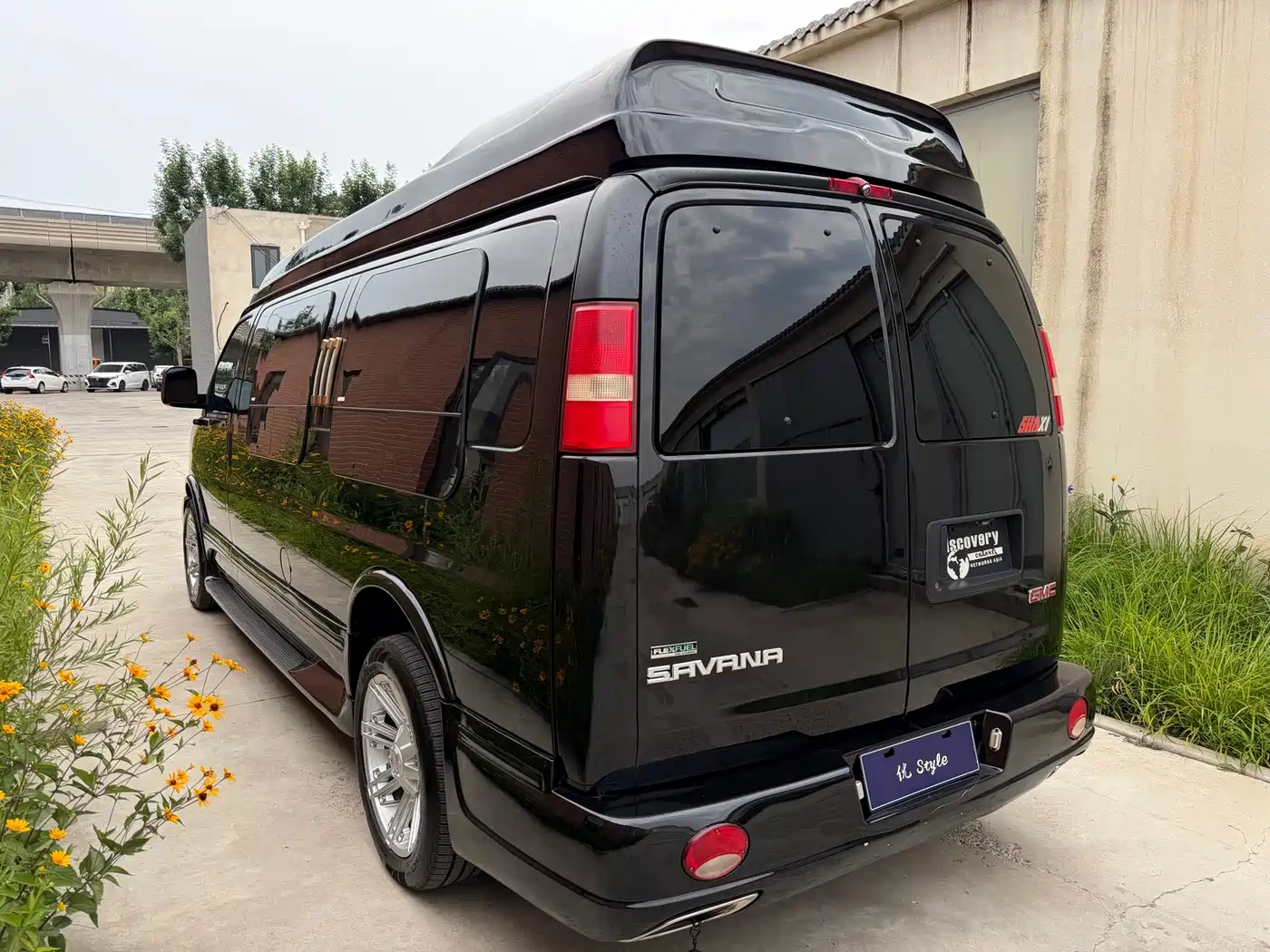 GMC Savana 2010 2011 Model 6.0L Business Star 7-seater