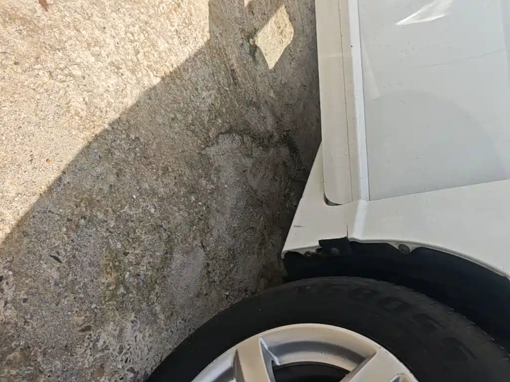 CIIMO CIIMO 2016 2015 1.8L Automatic Comfort Edition