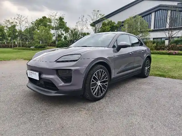 PORSCHE MACAN NEW ENERGY
