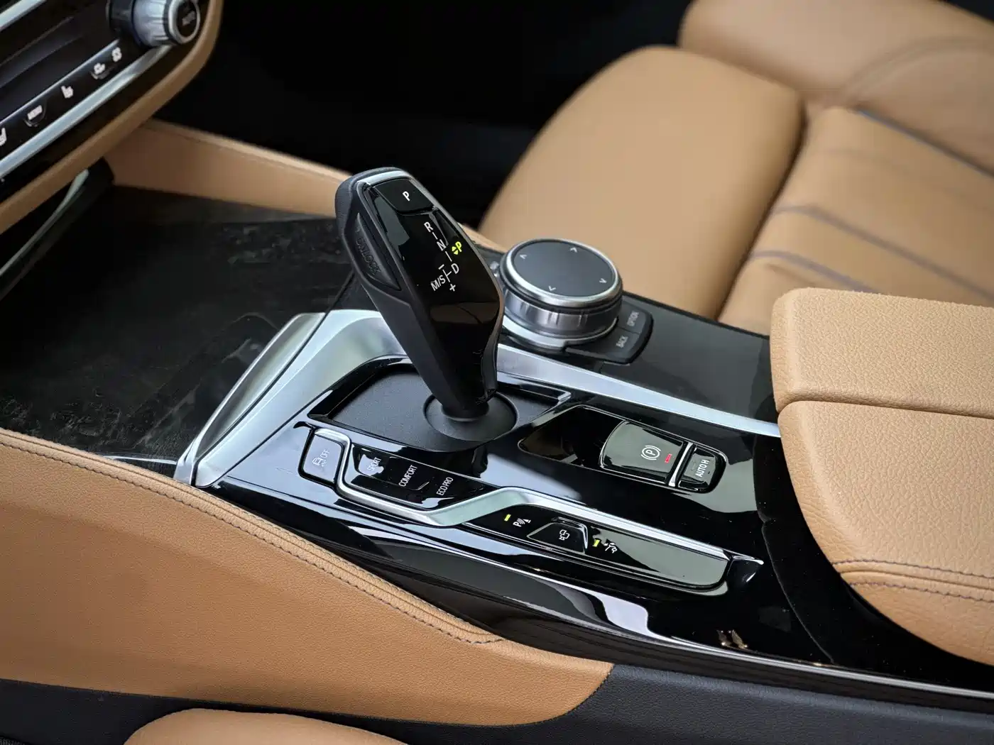 BMW 6 Series GT 2022 Model 630i M Sport Package фото 8