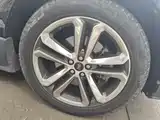 Фото 24 - Ford Edge