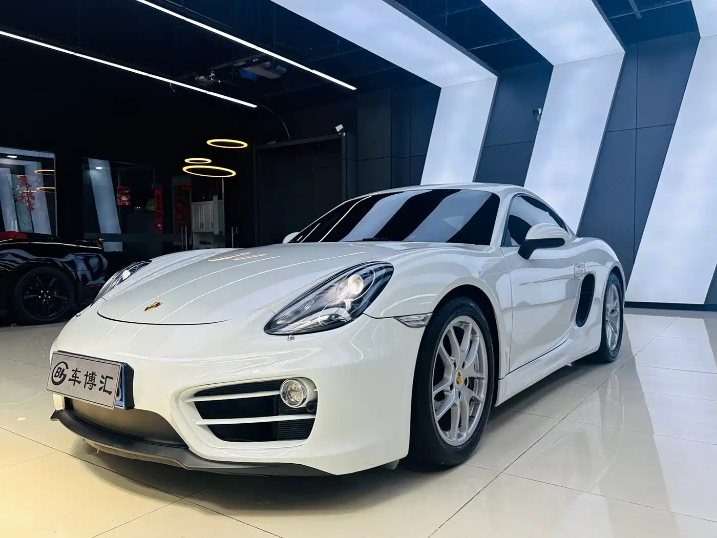 Porsche Cayman, 2017 год