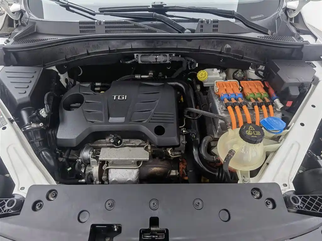 ROEWE RX5 NEW ENERGY