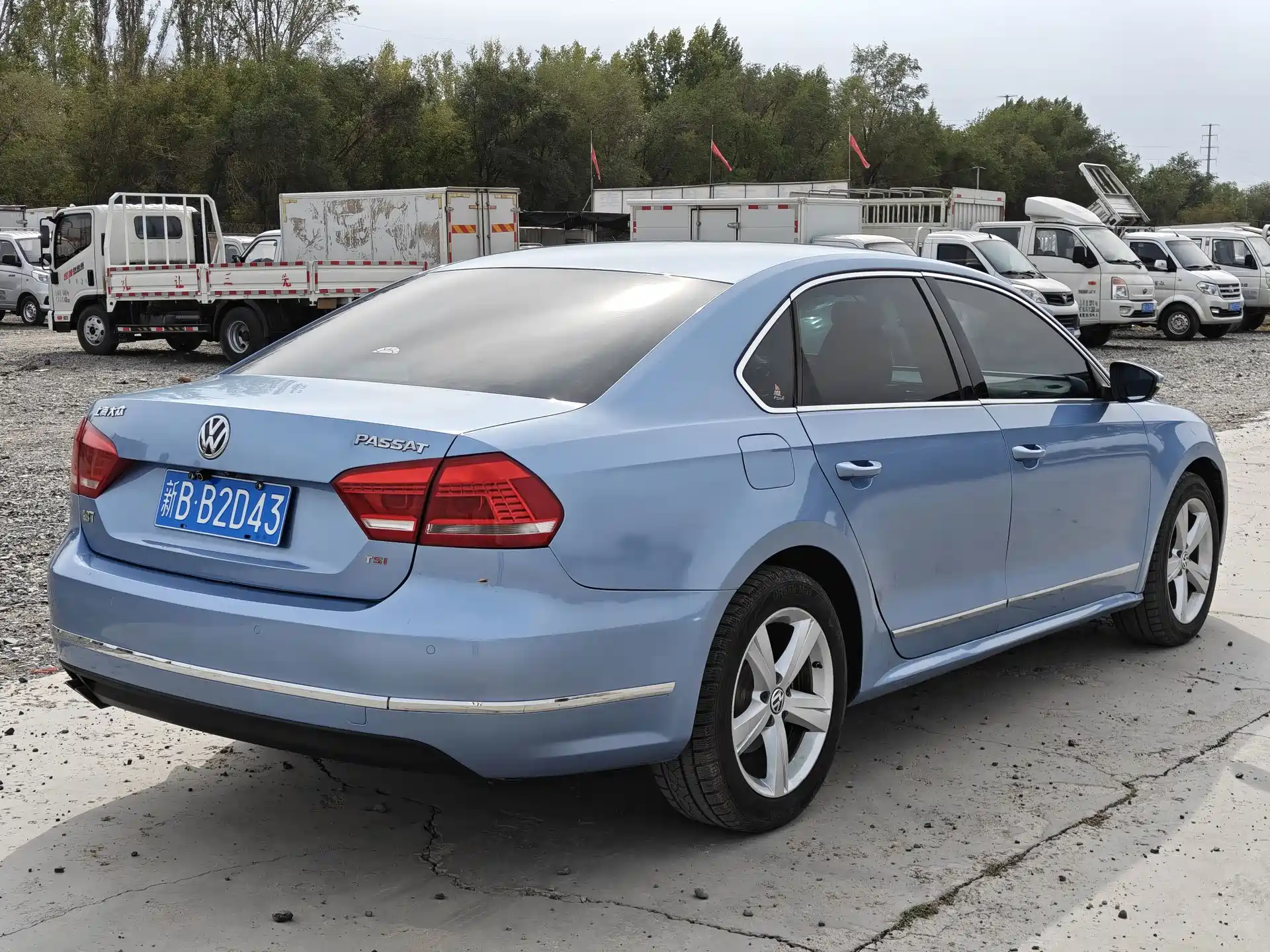 صورة 4 - Volkswagen Passat