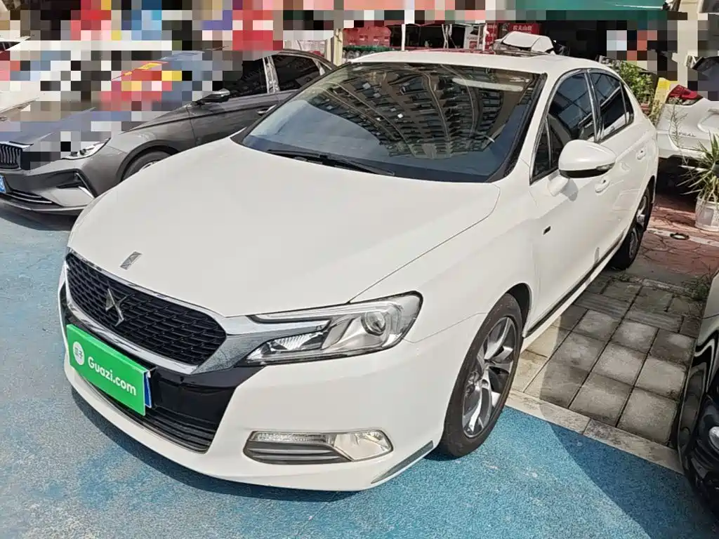 DS 5LS 2016 2015 1.6T Elegance THP160