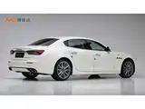 Фото 3 - Maserati Quattroporte