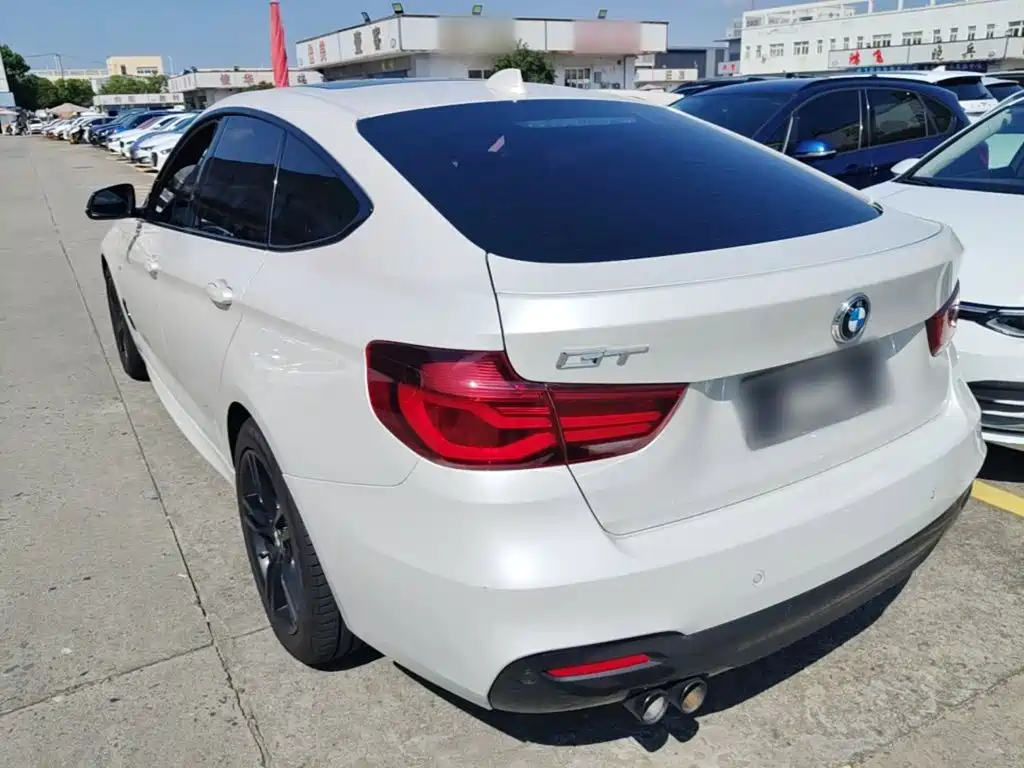 BMW 3 Series GT 2021 2020 320i M Sport Black Night Edition