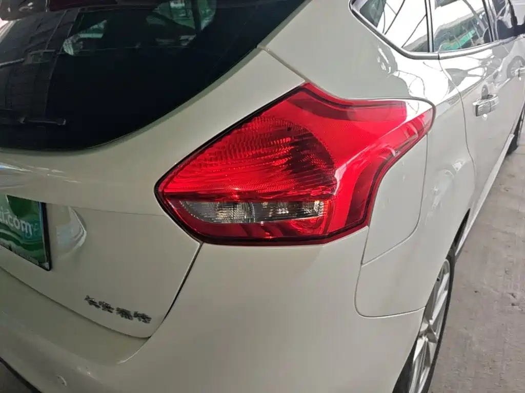 Ford Focus 2018 2018 Hatchback Classic 1.6L Automatic Trend Smart Edition