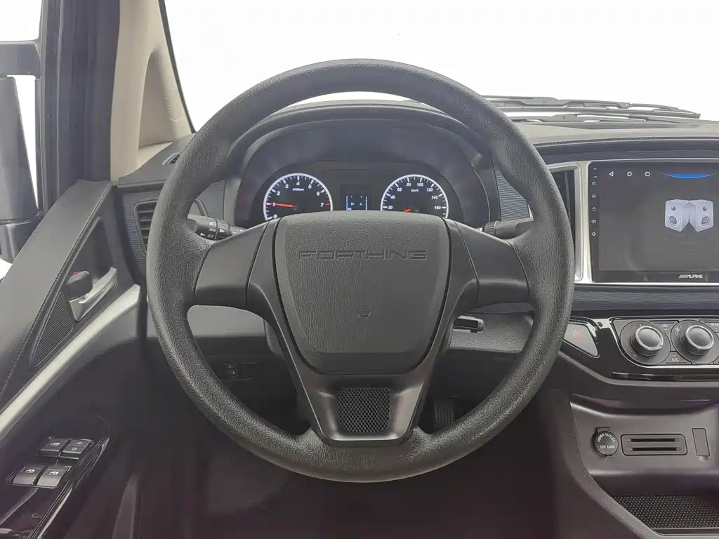 Dongfeng Fengxing Lingzhi 2025 2025 M5 1.6L Long Wheelbase Basic 5-seater