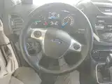 Фото 11 - Ford Kuga