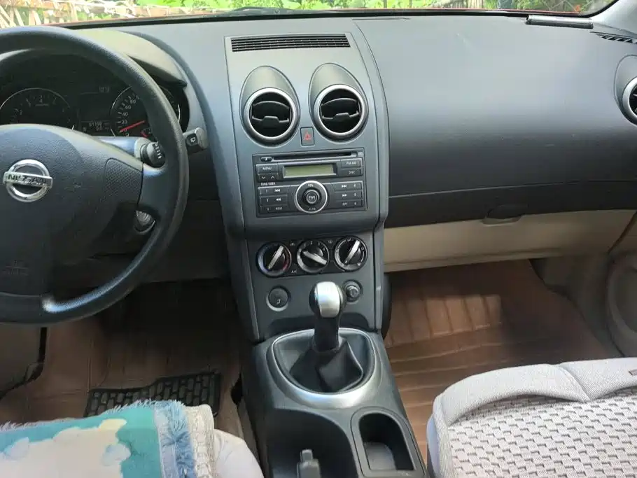 Nissan Qashqai 2011 2011 1.6XE Wind 5MT 2WD