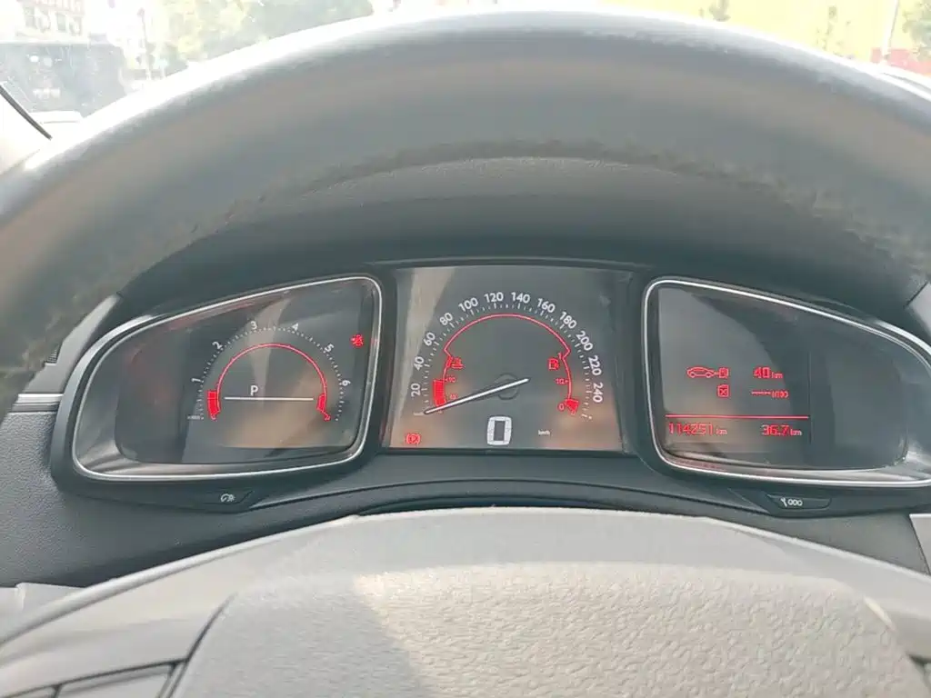 DS 5LS 2016 2015 1.6T Elegance THP160