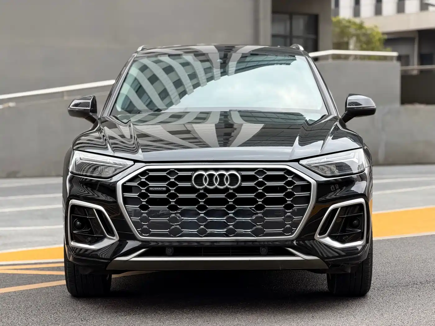 Audi Q5L 2023 40T Luxury Dynamic фото 2