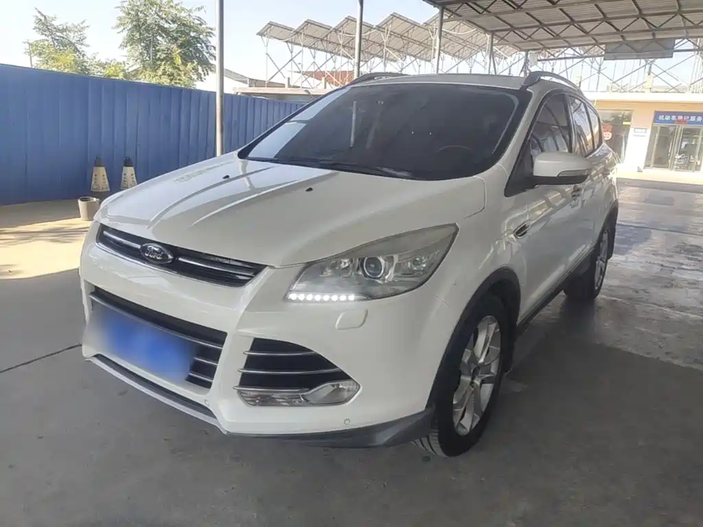 Фото 2 - Ford Kuga