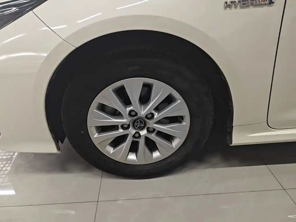Toyota Corolla 2024 2023 1.8L Smart Hybrid Dual Engine Pioneer Edition