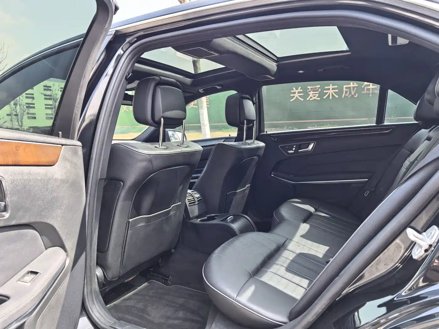 Mercedes-Benz E-Class 2015 E 200 L фото 11